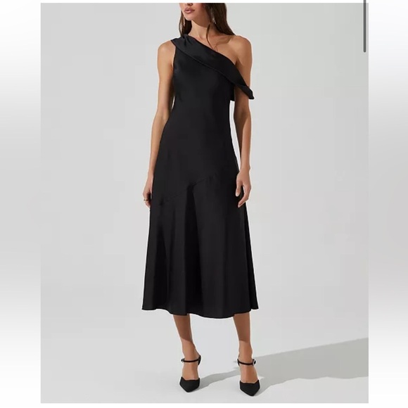 Astr Satin off the shoulder Dress xs Black - Picture 1 of 12